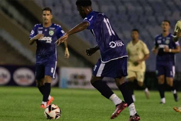 Altos e Atlético-PI