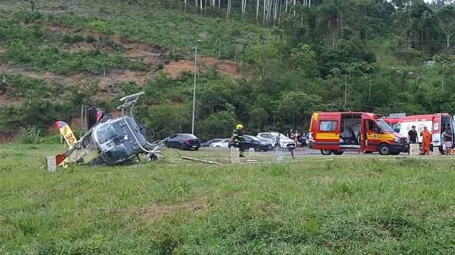 Helicóptero 