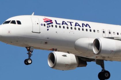 Avião da Latam retorna a Teresina após colisão com ave. Foto: Reprodução