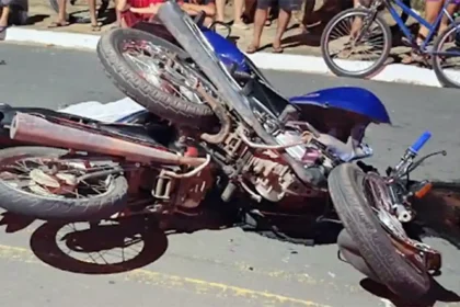 Motos